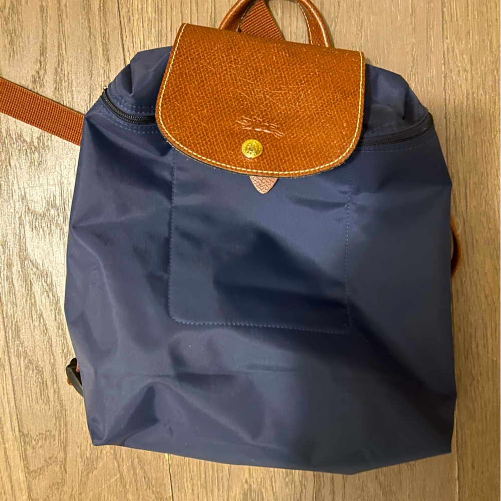 Navy longchamp backpack